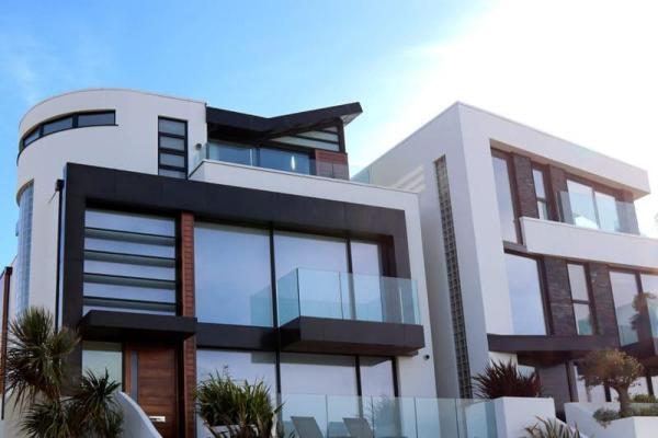 Fully rented residential building for sale in Al-Yarmouk District – Stable annual income